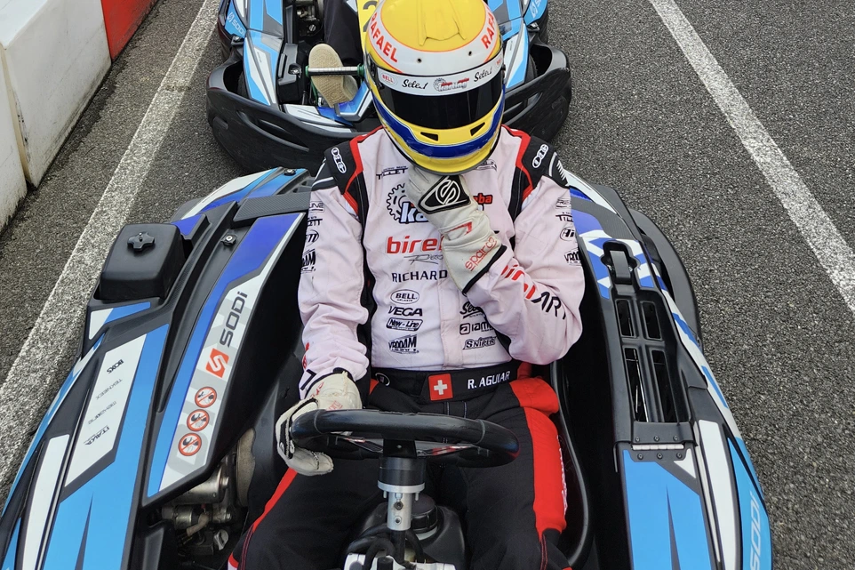 Equipement pilote karting